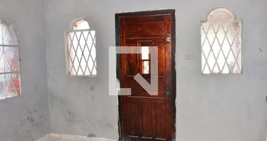 Casa para Aluguel - Piqueri, 2 Quartos,  200 m² - São Paulo
