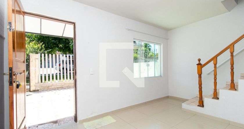 Casa para Aluguel - Pinheirinho, 3 Quartos,  140 m² - Curitiba
