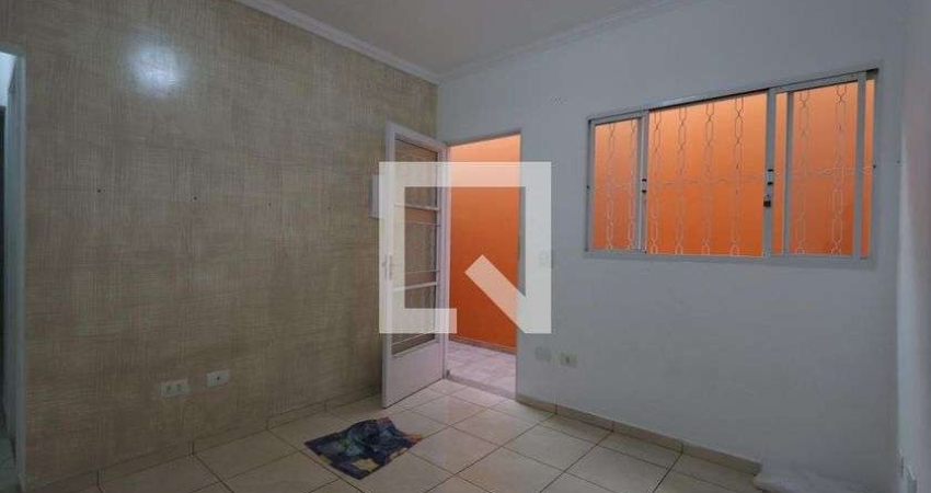 Casa para Aluguel - Jardim Nove de Julho, 1 Quarto,  33 m² - São Paulo