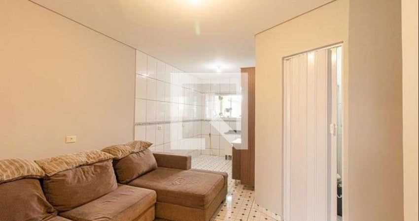 Casa para Aluguel - Pinheirinho, 1 Quarto,  40 m² - Curitiba