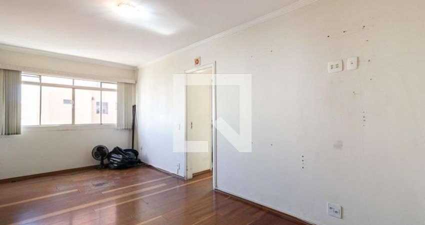 Apartamento para Aluguel - Moema, 2 Quartos,  73 m² - São Paulo