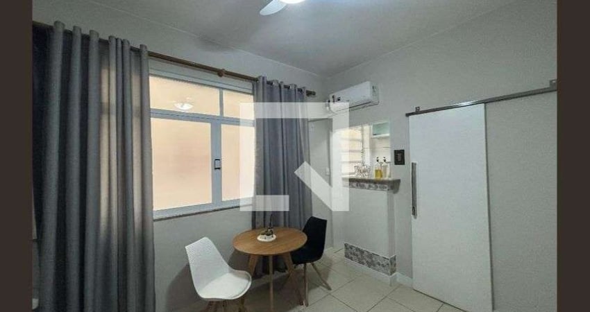 Kitnet / Stúdio para Aluguel - Copacabana, 1 Quarto,  18 m² - Rio de Janeiro