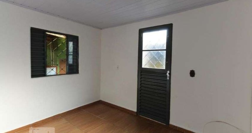 Casa para Aluguel - Teresópolis, 2 Quartos,  39 m² - Porto Alegre