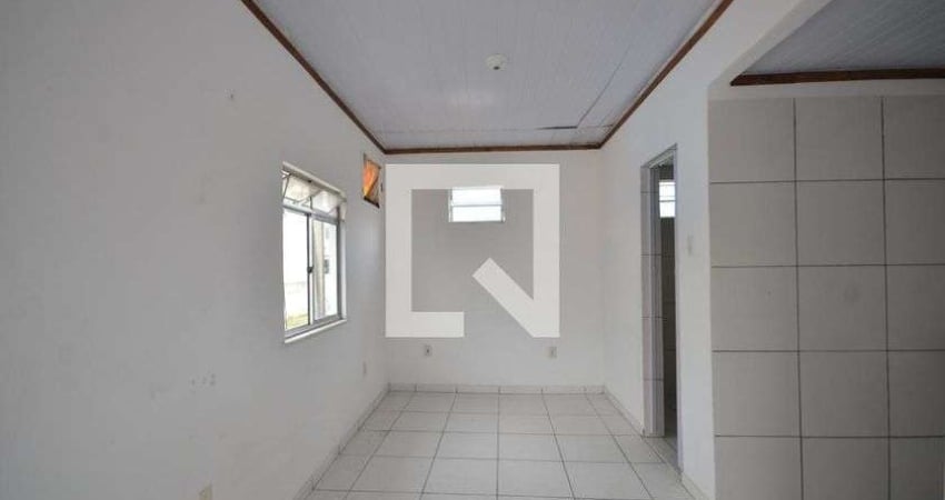 Casa para Aluguel - Guaratiba, 1 Quarto,  80 m² - Rio de Janeiro