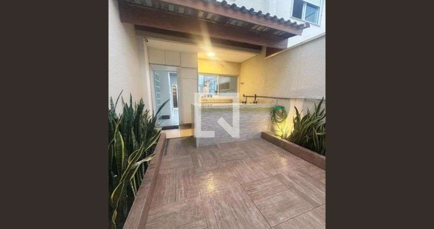 Casa para Aluguel - Água Fria, 3 Quartos,  140 m² - São Paulo