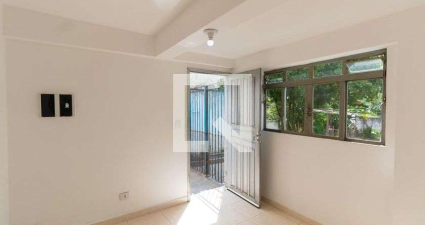 Casa para Aluguel - Ermelino Matarazzo, 1 Quarto,  40 m² - São Paulo