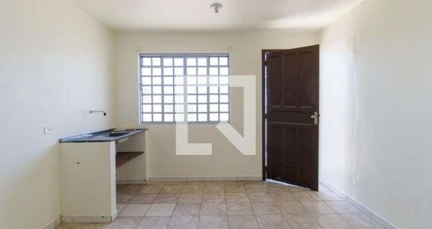 Kitnet / Stúdio para Aluguel - Pinheirinho, 1 Quarto,  20 m² - Curitiba