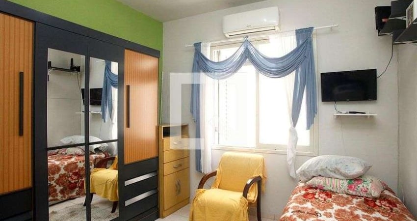 Kitnet / Stúdio para Aluguel - Centro Histórico, 1 Quarto,  25 m² - Porto Alegre