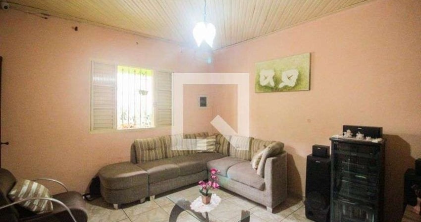 Casa para Aluguel - Itaquera, 3 Quartos,  140 m² - São Paulo