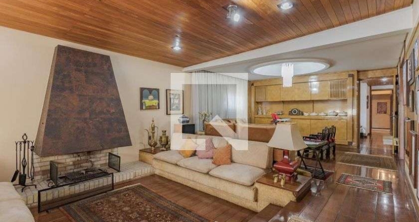 Cobertura para Aluguel - Petrópolis, 3 Quartos,  450 m² - Porto Alegre
