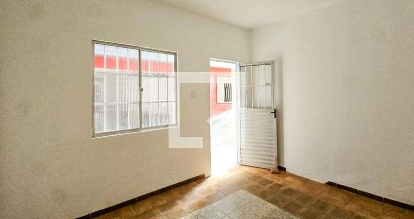 Casa para Aluguel - Boca do Rio, 2 Quartos,  45 m² - Salvador
