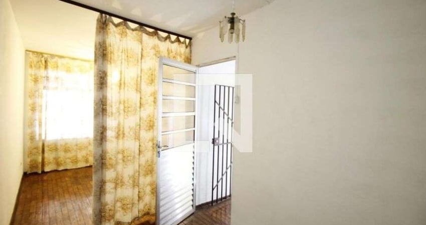Casa para Aluguel - Chácara Santo Antonio, 1 Quarto,  24 m² - São Paulo