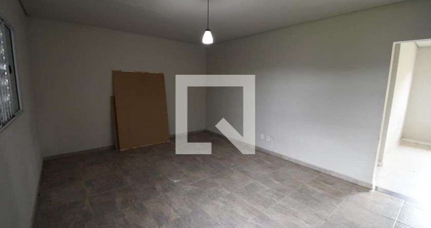 Casa para Aluguel - Sousas, 2 Quartos,  250 m² - Campinas