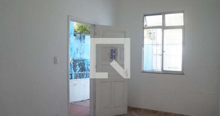 Casa para Aluguel - Piedade, 2 Quartos,  80 m² - Rio de Janeiro