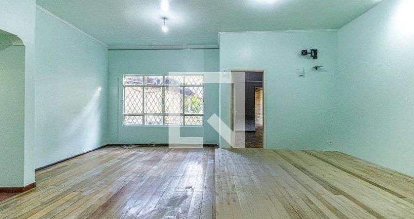 Casa para Aluguel - São João , 3 Quartos,  150 m² - Porto Alegre