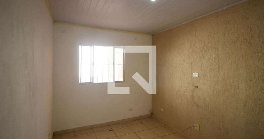 Casa para Aluguel - Jardim Independência, 1 Quarto,  80 m² - São Paulo