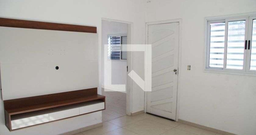 Casa para Aluguel - Parque Jurema, 2 Quartos,  80 m² - Guarulhos