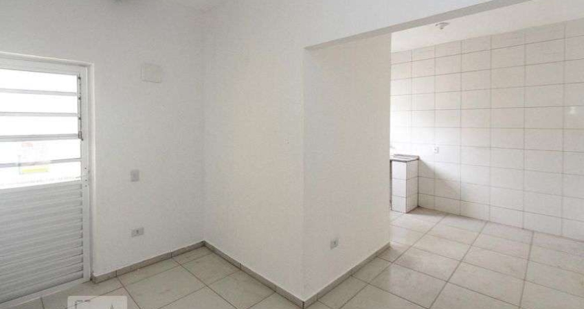 Casa para Aluguel - Cidade Sao Mateus, 1 Quarto,  32 m² - São Paulo