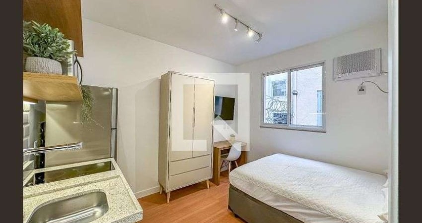 Kitnet / Stúdio para Aluguel - Botafogo, 1 Quarto,  40 m² - Rio de Janeiro