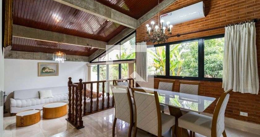 Casa para Aluguel - Portal do Morumbi, 4 Quartos,  350 m² - São Paulo