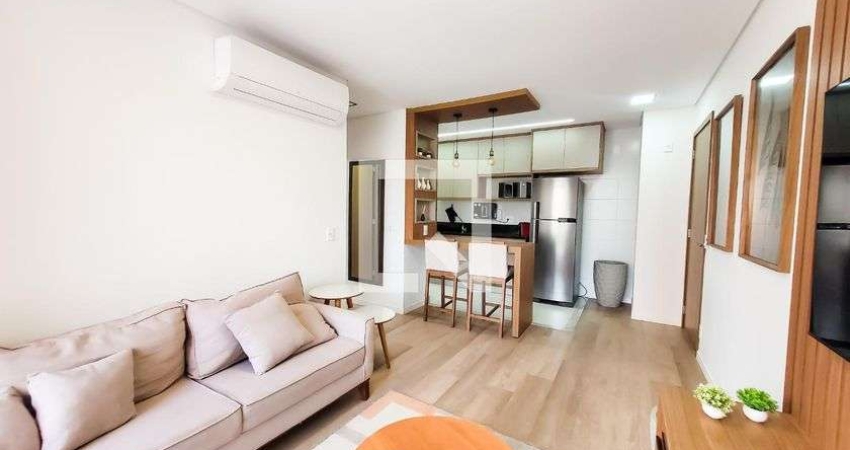 Apartamento para Aluguel - Cambuí, 1 Quarto,  51 m² - Campinas