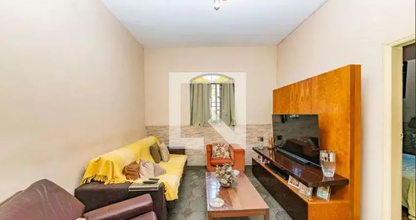 Casa para Aluguel - Bonfim, 3 Quartos,  150 m² - Belo Horizonte