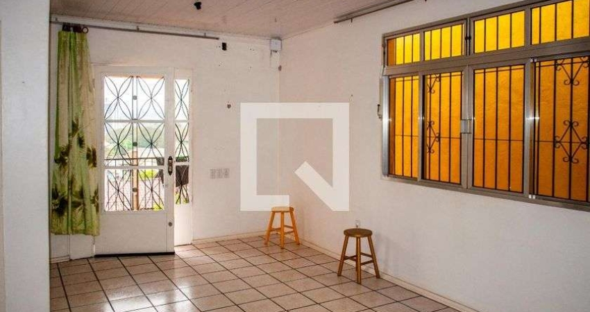 Casa para Aluguel - Partenon, 2 Quartos,  146 m² - Porto Alegre