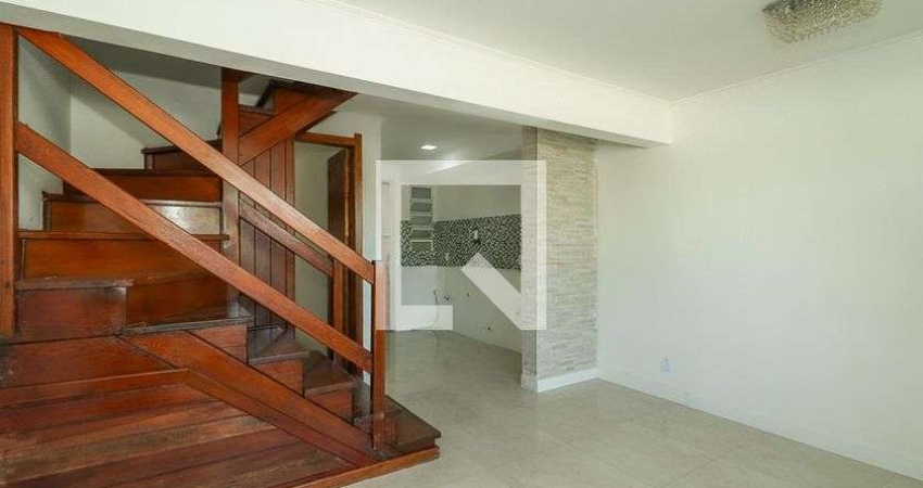 Casa / Sobrado em Condomínio para Aluguel - Sarandi, 3 Quartos,  72 m² - Porto Alegre