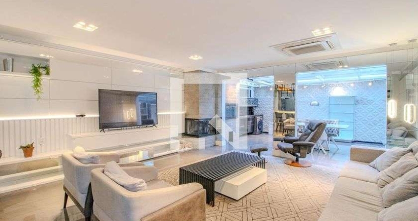 Casa / Sobrado em Condomínio para Aluguel - Jardim Salso , 4 Quartos,  196 m² - Porto Alegre