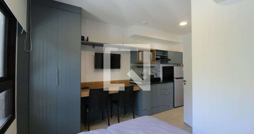 Kitnet / Stúdio para Aluguel - Moema, 1 Quarto,  20 m² - São Paulo
