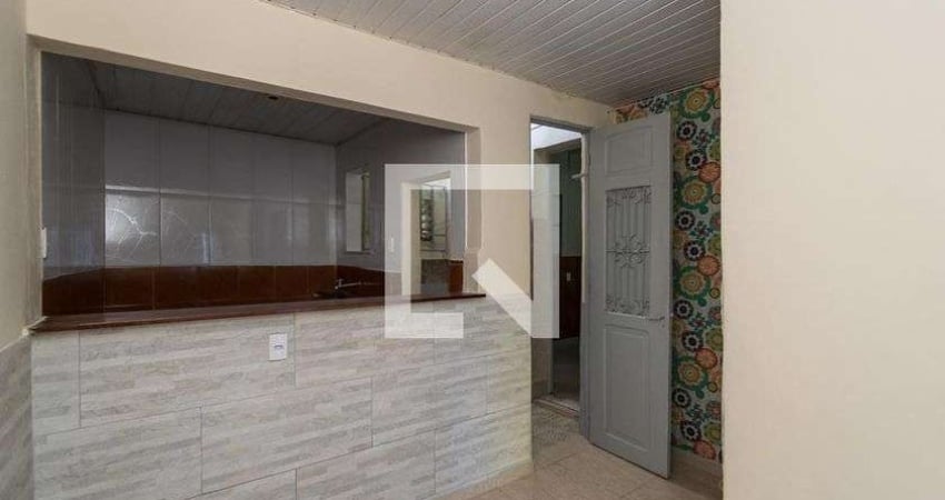 Casa para Aluguel - Penha, 1 Quarto,  50 m² - Rio de Janeiro