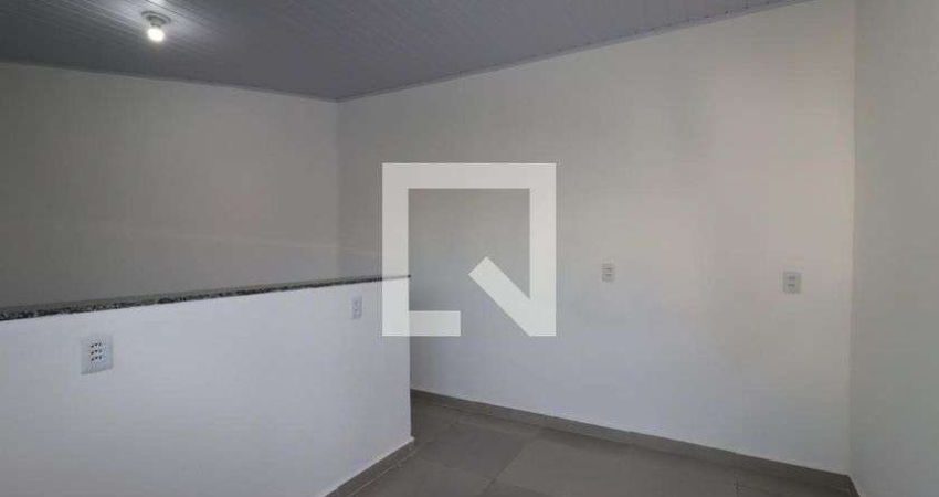Casa para Aluguel - Vila Luzita, 1 Quarto,  60 m² - Santo André