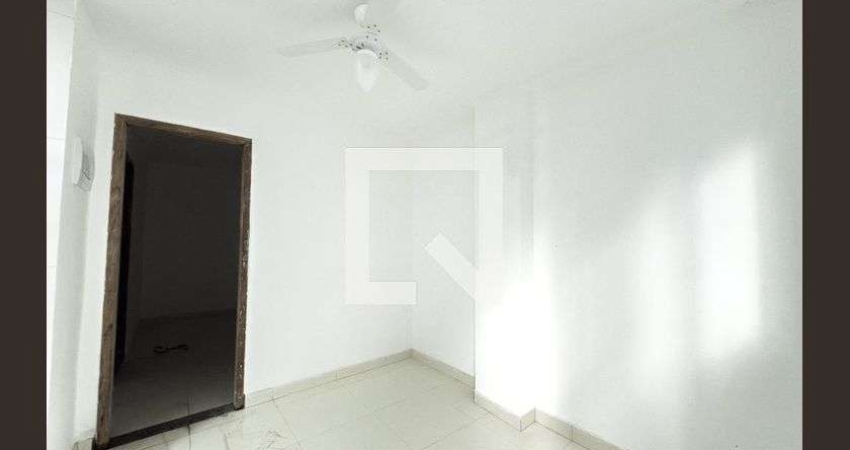 Apartamento para Aluguel - Olaria, 1 Quarto,  35 m² - Rio de Janeiro