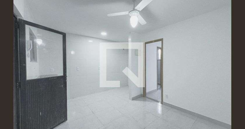 Apartamento para Aluguel - Olaria, 1 Quarto,  35 m² - Rio de Janeiro