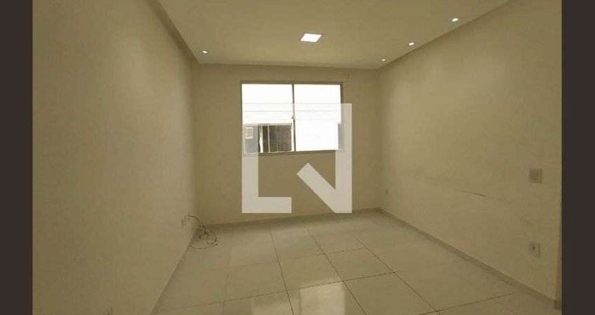 Apartamento para Aluguel - Jd. das Margaridas, 2 Quartos,  48 m² - Salvador