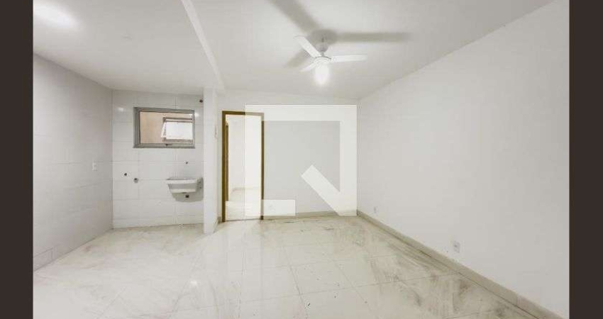 Apartamento para Aluguel - Olaria, 1 Quarto,  39 m² - Rio de Janeiro