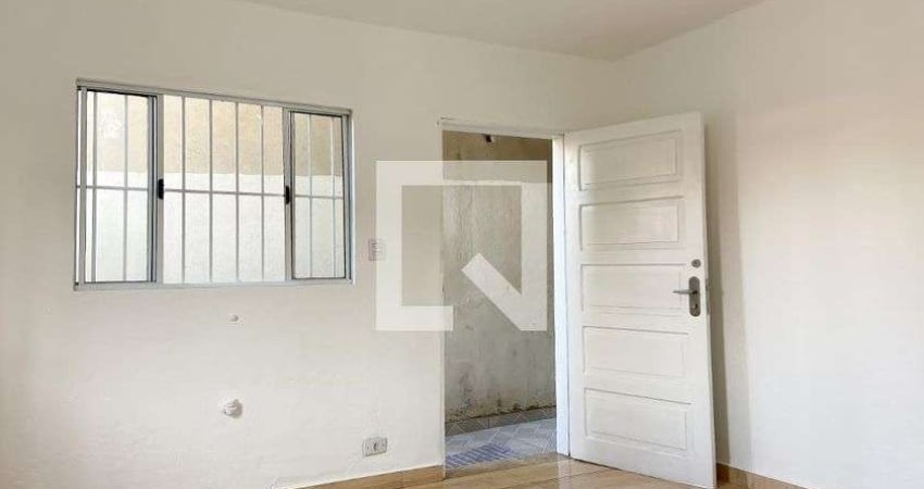Casa para Aluguel - Cipava, 1 Quarto,  34 m² - Osasco