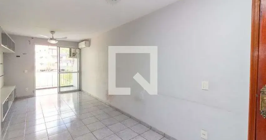 Apartamento para Aluguel - Vila Valqueire, 3 Quartos,  70 m² - Rio de Janeiro