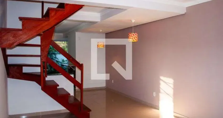 Casa / Sobrado em Condomínio para Aluguel - Guarujá, 3 Quartos,  170 m² - Porto Alegre