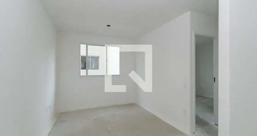 Apartamento para Aluguel - Brás de Pina, 2 Quartos,  40 m² - Rio de Janeiro