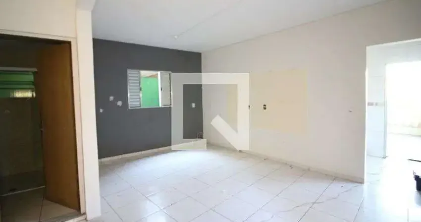 Casa para Aluguel - Bandeiras, 1 Quarto,  55 m² - Osasco