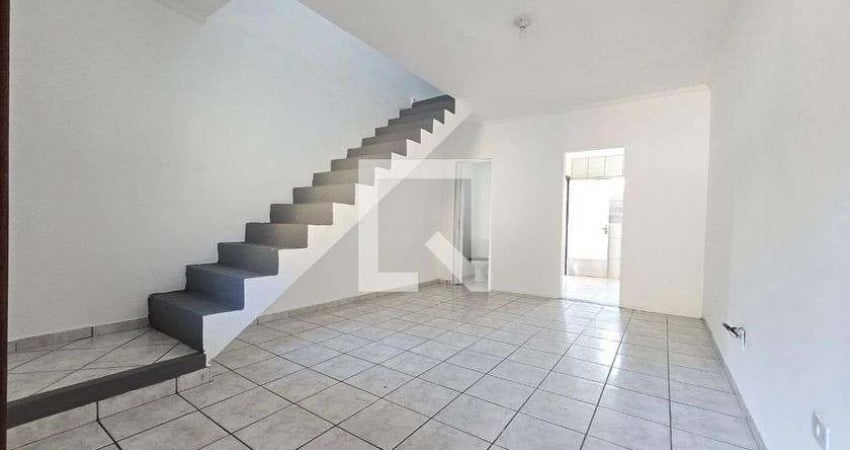 Casa para Aluguel - Saboó, 2 Quartos,  69 m² - Santos