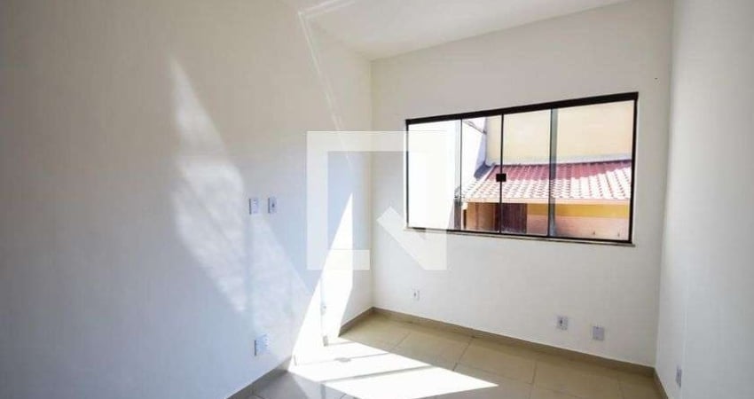 Casa para Aluguel - Piedade, 1 Quarto,  36 m² - Rio de Janeiro