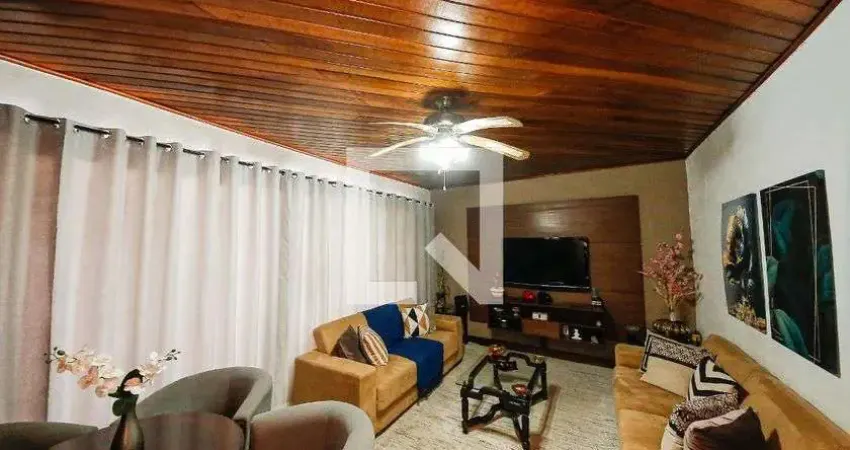 Casa para Aluguel - Vila Santa Clara, 3 Quartos,  141 m² - São Paulo
