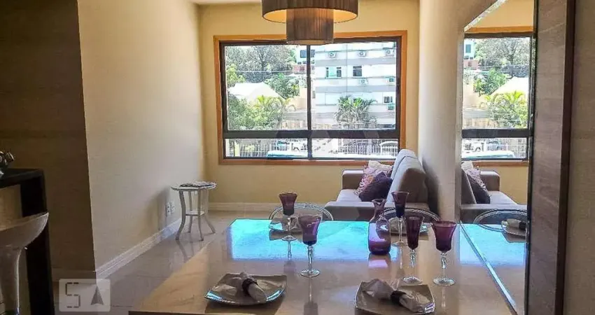 Apartamento para Aluguel - Vila Jardim, 3 Quartos,  75 m² - Porto Alegre