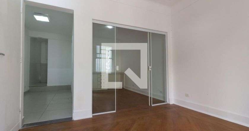Casa para Aluguel - Jardim Paulista, 3 Quartos,  130 m² - São Paulo