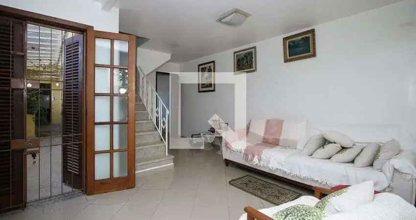 Casa para Aluguel - Sumaré, 3 Quartos,  120 m² - São Paulo