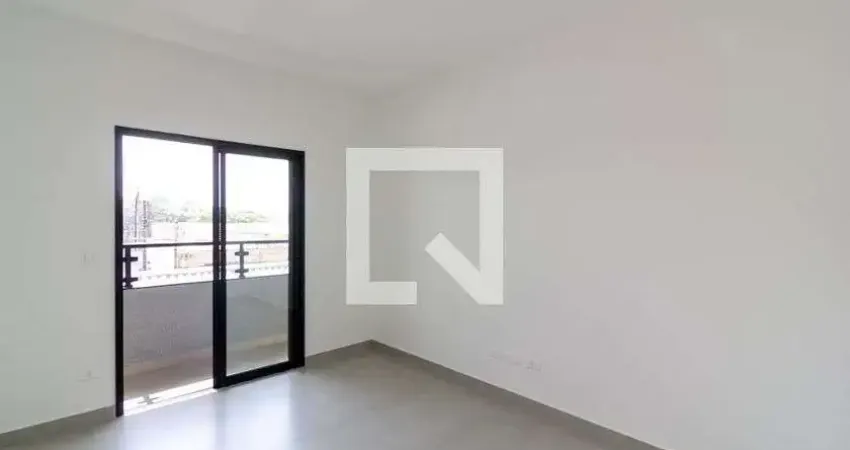 Casa com 3 quartos para alugar na Rua Adília Mercado Madureira, Vila Marari, São Paulo