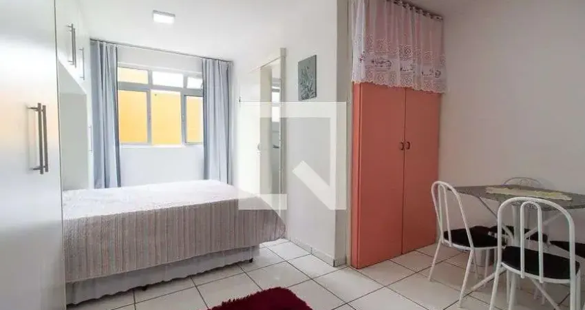 Kitnet / Stúdio para Aluguel - Centro, 1 Quarto,  30 m² - Curitiba