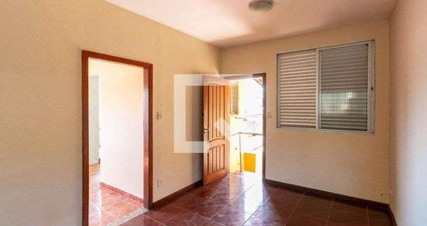 Casa para Aluguel - Padre Eustáquio, 3 Quartos,  110 m² - Belo Horizonte